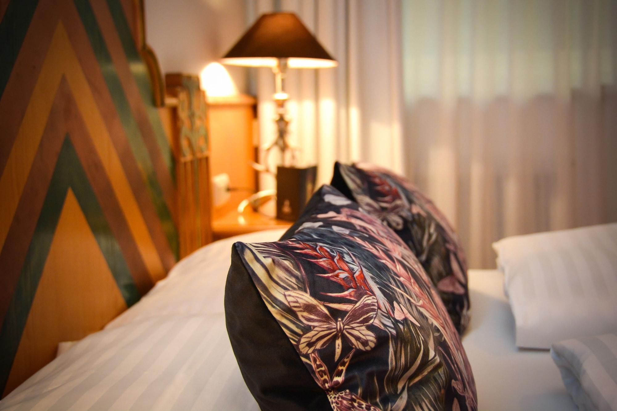 Q! Hotel Maria Theresia Kitzbühel Dış mekan fotoğraf