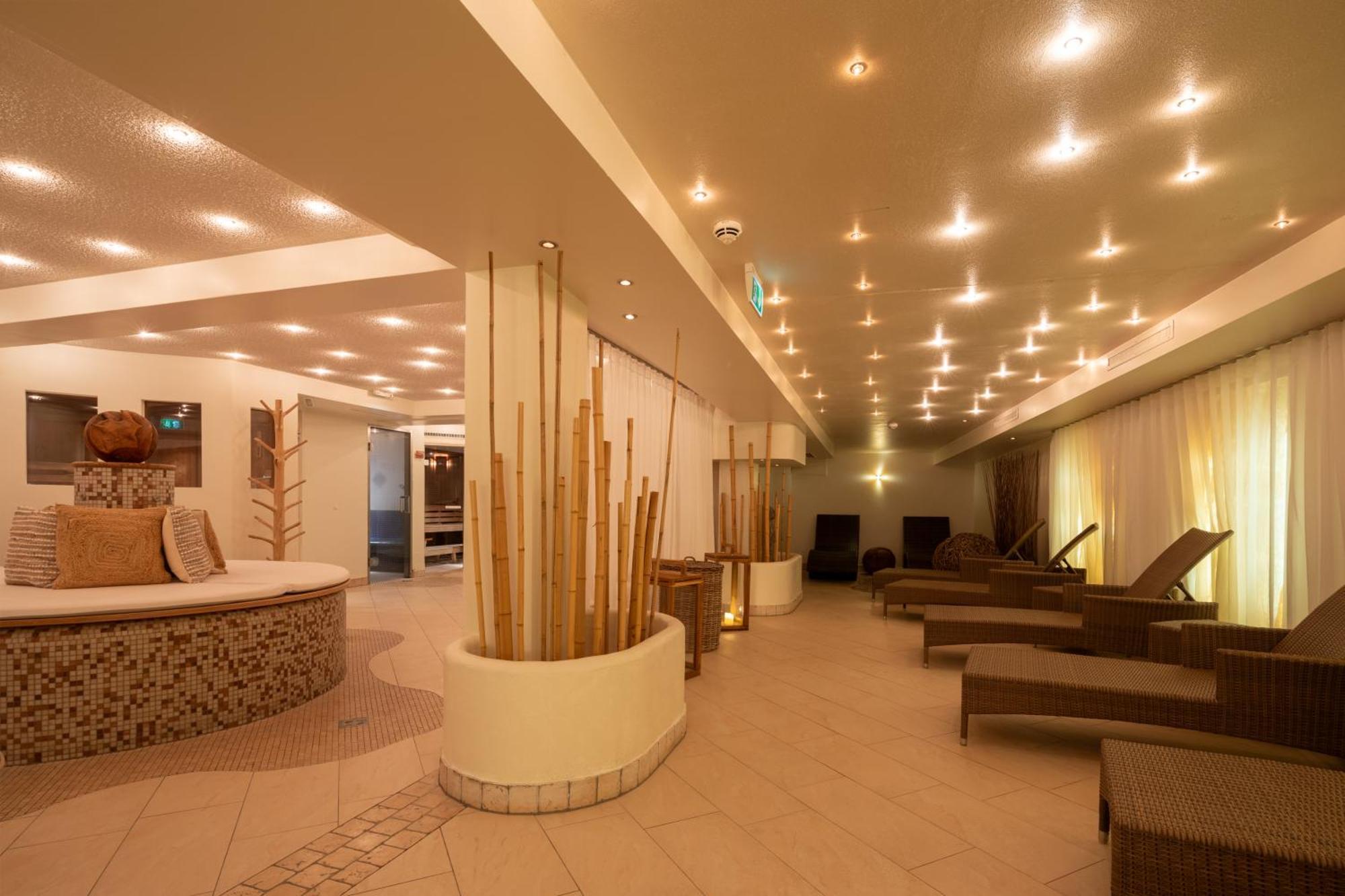 Q! Hotel Maria Theresia Kitzbühel Dış mekan fotoğraf