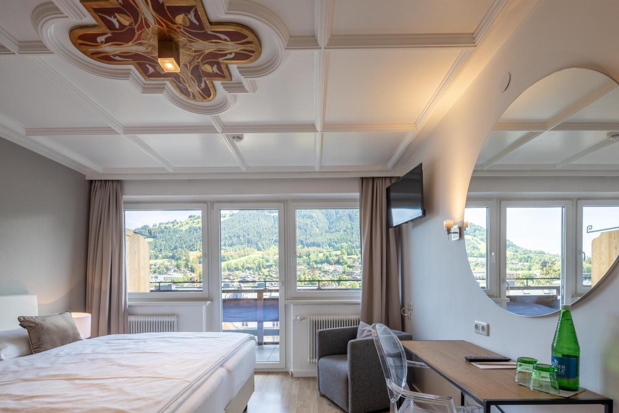 Q! Hotel Maria Theresia Kitzbühel Dış mekan fotoğraf