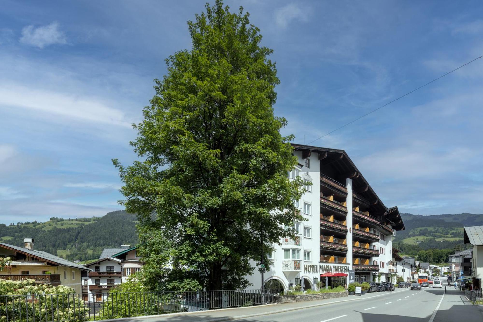 Q! Hotel Maria Theresia Kitzbühel Dış mekan fotoğraf