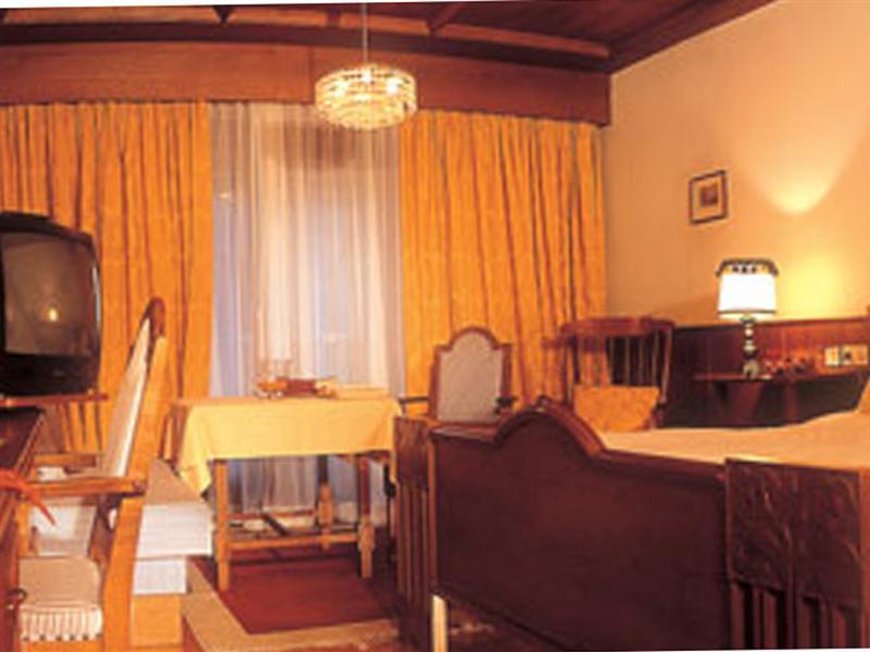 Q! Hotel Maria Theresia Kitzbühel Dış mekan fotoğraf